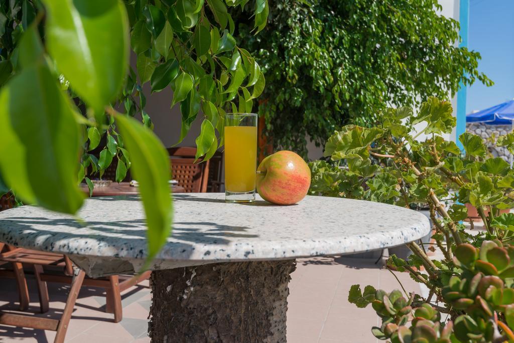 Villa Margarita Karterados  Ngoại thất bức ảnh